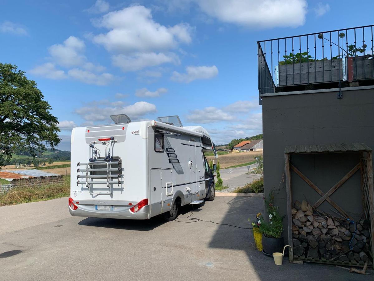 C&C Motorhome/Rv/Caravan/Van Park La Sonnaz Exterior foto